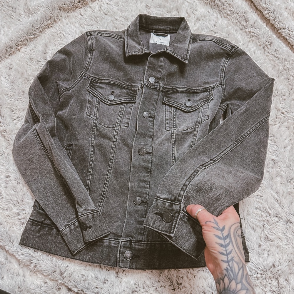 Old Navy acid washed black Jean jacket S